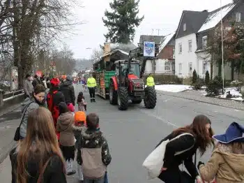 Veilchendienstagszug Grevenbrück (132)