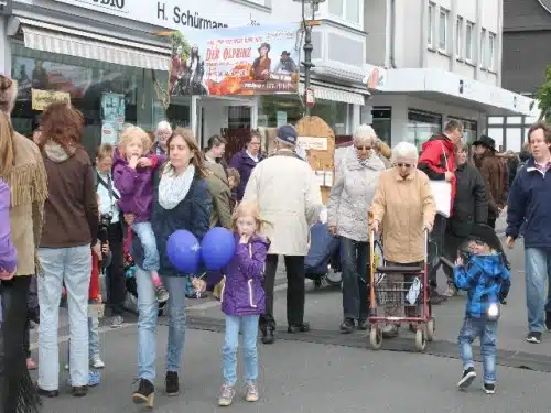 Volle Gassen auf dem Olper Stadtfest