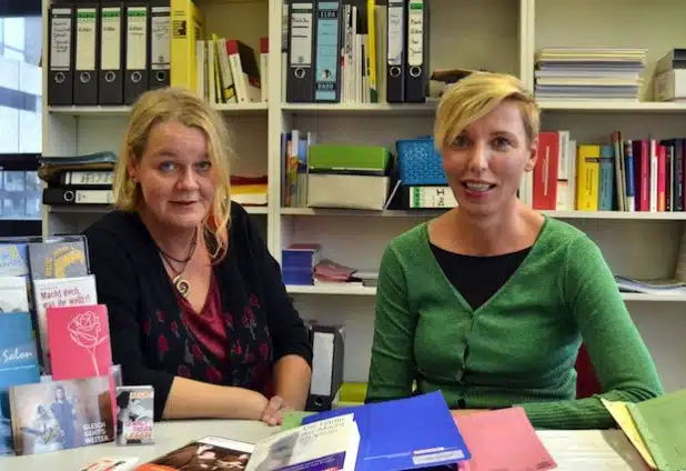 Judith Heilmaier und Bettina Reimertz (Foto: Stadt Iserlohn).