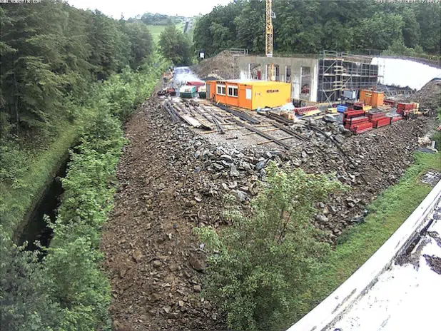 Per Webcam können Interessierte den Bau des Wasserwerks Hennesee live verfolgen (Foto: Hochsauerlandwasser GmbH).