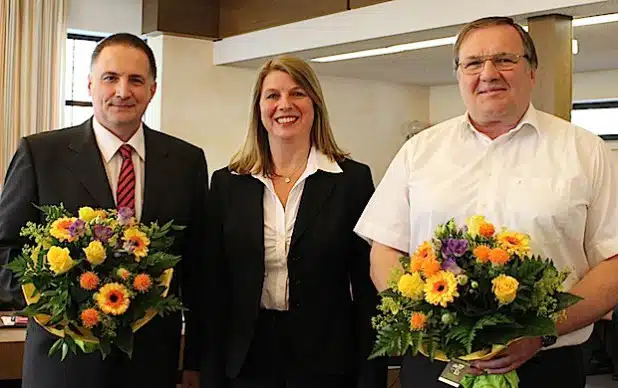 Der Rat der Gemeinde Wilnsdorf wählte Klaus Grünebach (l.) zum 1. Stellvertreter und Gerhard Moos zum 2. Stellvertreter von Bürgermeisterin Christa Schuppler (Foto: Gemeinde Wilnsdorf).