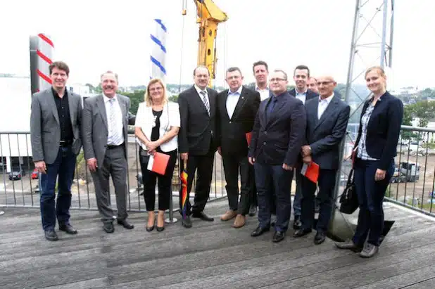 Die Delegation aus dem polnischen Partnerkreis Ratibor zeigte sich beeindruckt von der Baustelle "Denkfabrik" (Foto: Erkens/Märkischer Kreis).