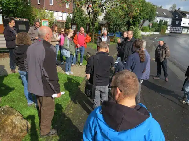 Die Bewohner von Müsen informierten sich bereits im Vorfeld des Wettbewerbs über die Entwicklungen in ihrem Dorf (Foto: Stadt Hilchenbach).