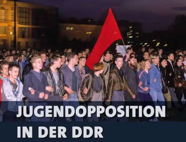 Deises Bild findet sich auf dem Eingangsplakat der Ausstellung "Jugendopposition in der DDR". Es handelt sich um eine Ausstellung der Robert-Havemann-Gesellschaft und der Bundesstiftung zur Aufarbeitung der SED-Diktatur (Foto: Andreas Schoelzel).