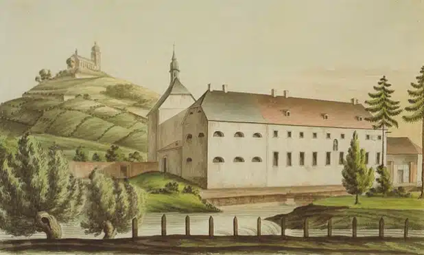 Das „Irrenhaus“ zu Niedermarsberg, vormals Kapuzinerkloster. Dieses Bildnis ist aus der Zeit vor 1829. Die Stiftskirche von Obermarsberg auf dem Eresberg besitzt noch den barocken Zwiebelturm (Quelle: Marsberger Geschichten - Schlüssel zur Vergangenheit e.V.).