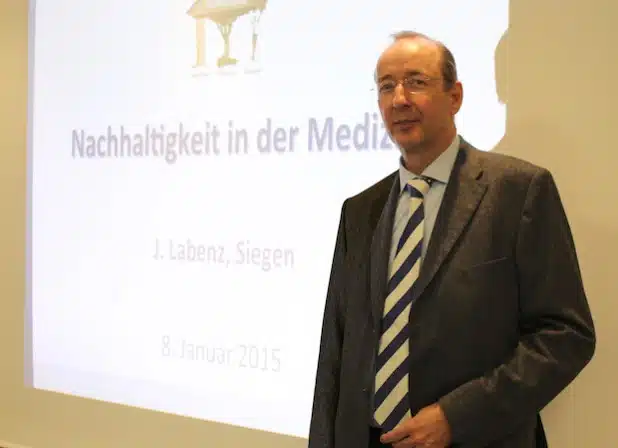 Professor Dr. Joachim Labenz referierte über Chancen und Herausforderungen nachhaltiger Medizin.