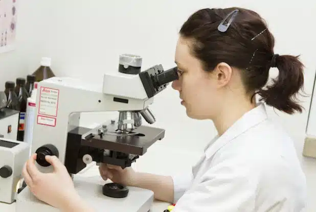 Der Märkische Kreis vergibt Stipendien für Medizinstudenten (Foto: Labor Wahl, Kreiskrankenhaus Hellersen).