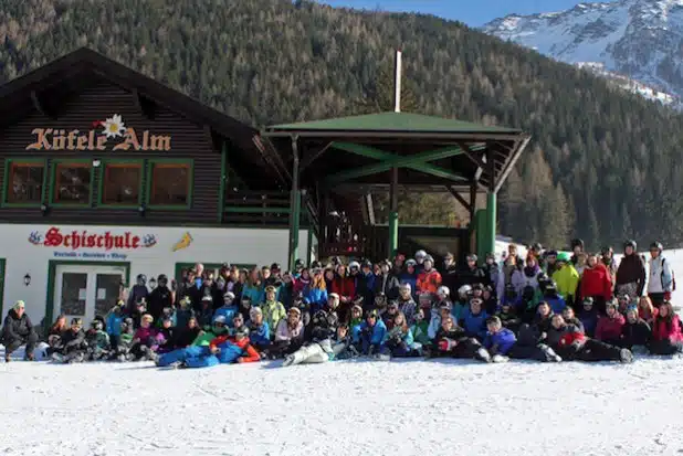 Eine Skiwoche in Mallnitz/Kärnten verbrachte jetzt die Gemeinschaftsschule Burbach (Foto: Gemeinde Burbach).