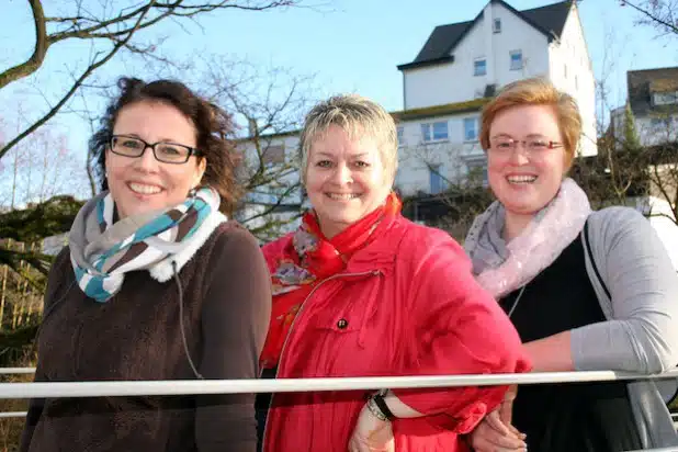 "Kein Abschluss ohne Anschluss": Für die kommunale Koordinierung des Projektes "Berufs-Erkundungstage" zeichnen beim Hochsauerlandkreis Ulla Schneider, Andrea Jolmes und Christina Chomsé (v.l.) verantwortlich (Foto: Pressestelle Hochsauerlandkreis).