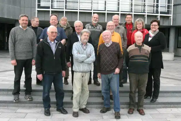 Kreisdirektorin Barbara Dienstel-Kümper (rechts) begrüßte die ehrenamtlichen Landschaftswächter im Lüdenscheider Kreishaus (Foto: Erkens/Märkischer Kreis).