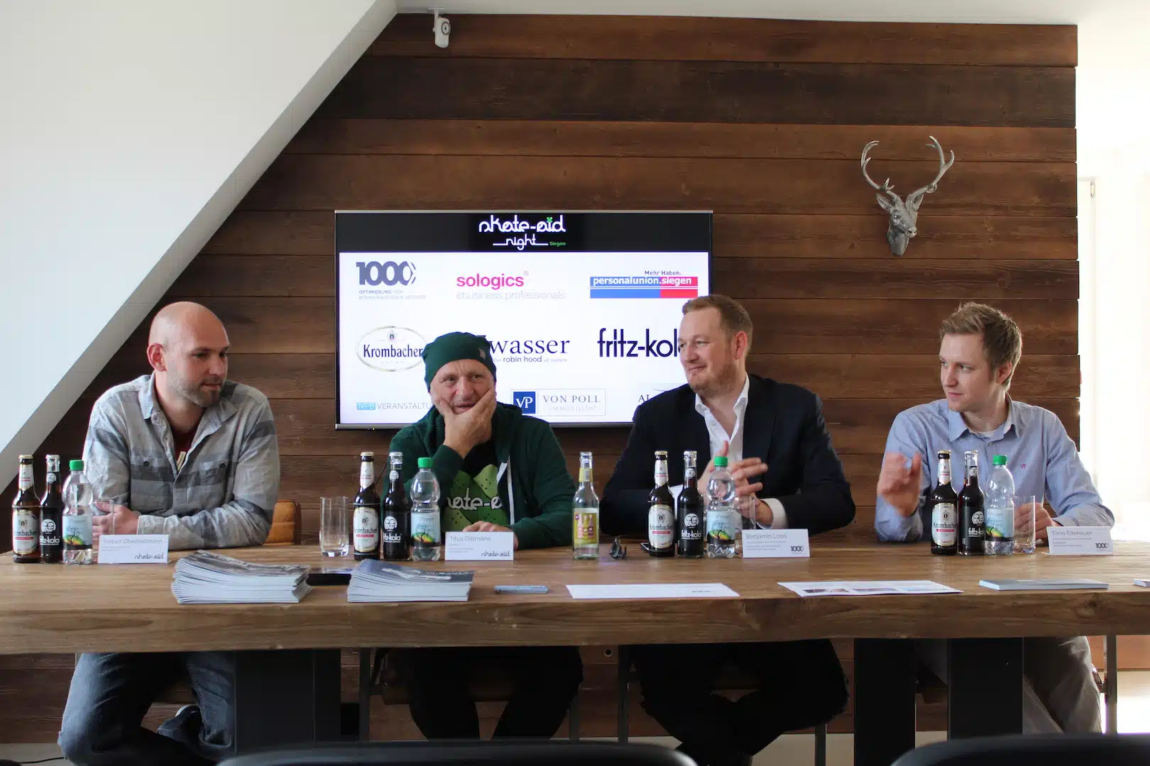 (vlnr) - Torben Oberhellmann, Titus Dittmann, Benjamin Loos, Timo Eiteneuer. Medienfrühstück und Projektpräsentation für die Skate Aid Night Gala in Siegen. Foto: Sven Oliver Rüsche (sor)