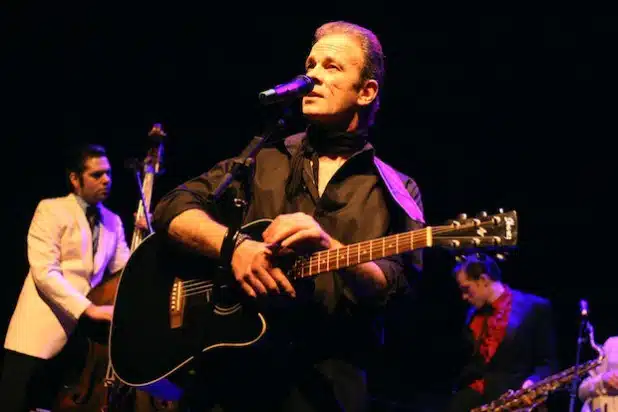 Thomas Anzenhofer als Johnny Cash (Quelle: Ki - Kulturinitiative Warstein)