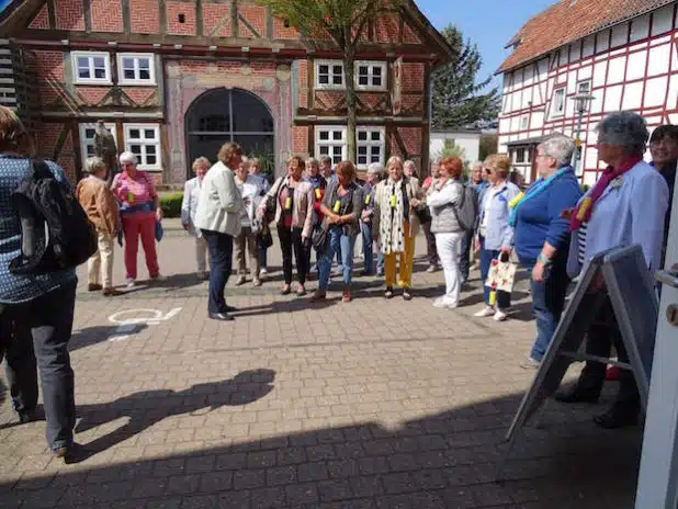 Vor dem Schinkenmuseum - Foto: Stadt Hilchenbach