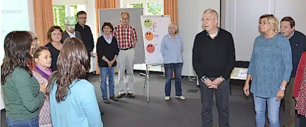 Ehrenamtlich Tätige aus der Stadt Soest schulte das Kommunale Integrationszentrum jetzt in den Räumen der Bürgerstiftung Hellweg in „Interkultureller Kompetenz“ (Foto: Kreis Soest)