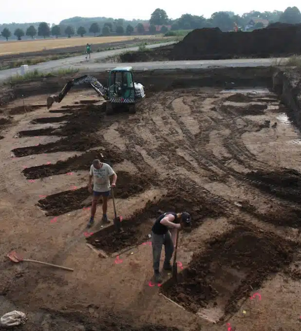 Eine echte Rarität sind die runden Zäune der steinzeitlichen Siedler (Foto: LWL/Kempken)