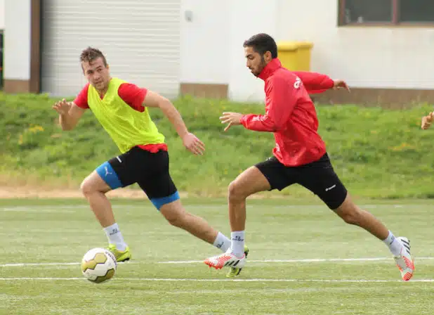 Neuzugang Marco Komenda (links) im Training mit Haluk Arslan (rechts). Foto: Sportfreunde Siegen von 1899 e.V.