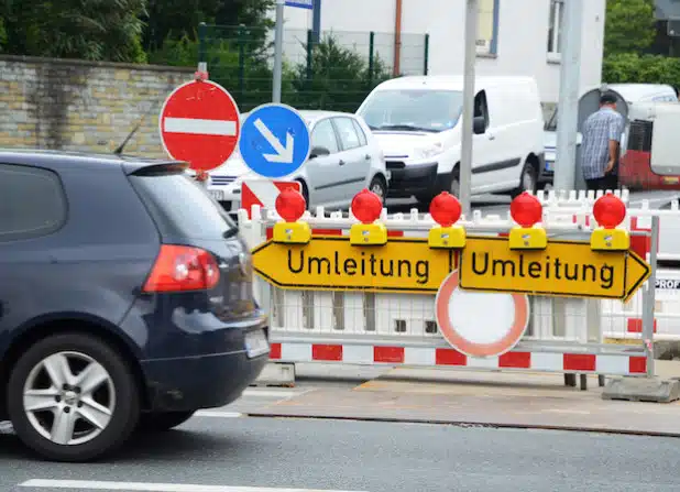 Die Kreisstraße 3 wird ab Montag, 16. November 2015, für den Zeitraum von vier Wochen zwischen Ostönnen („Am Drusenbrink“) und Ostönnerlinde („Ladestraße“) gesperrt. Der Verkehr wird über Enkesen umgeleitet (Symbolfoto: Judith Wedderwille/Kreis Soest).