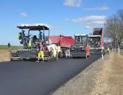 Die Deckenerneuerung auf der Kreisstraße 12 zwischen Balve und dem Ortsteil Mellen steht im Straßenbauprogramm für 2016 (Foto: Straßen.NRW/Märkischer Kreis).