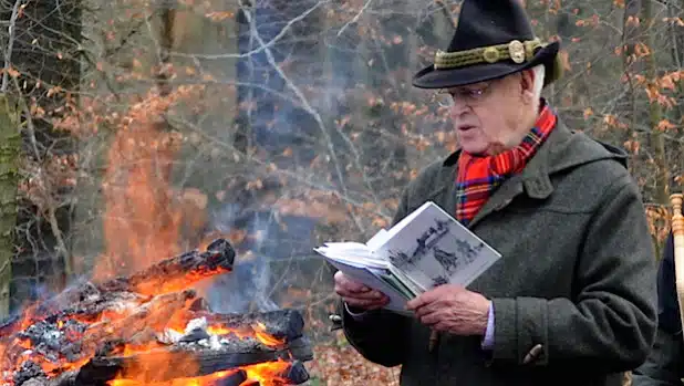 Paul-Heinz Jochheim liest die Weihnachtsgeschichte (Foto: SGV)