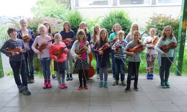 Die Musikschule der Hansestadt Attendorn lädt zu ihrem Adventskonzert am Sonntag, 13. Dezember 2015, um 17 Uhr in die Evangelische Erlöserkirche Attendorn ein (Foto: Hansestadt Attendorn).