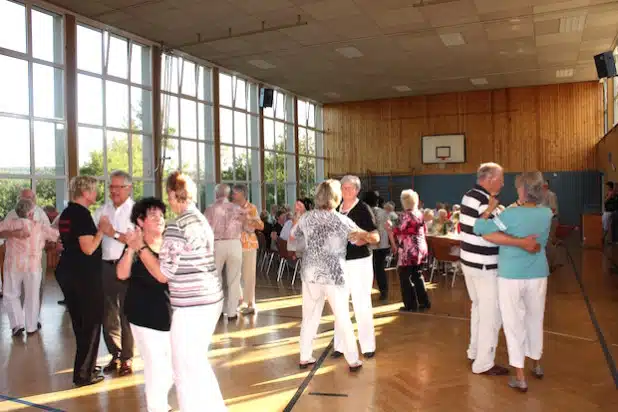 Flotte Klänge spielt die Burbacher Seniorenband beim Tanznachmittag am 17. April in der Turnhalle Holzhausen (Foto: Gemeinde Burbach).