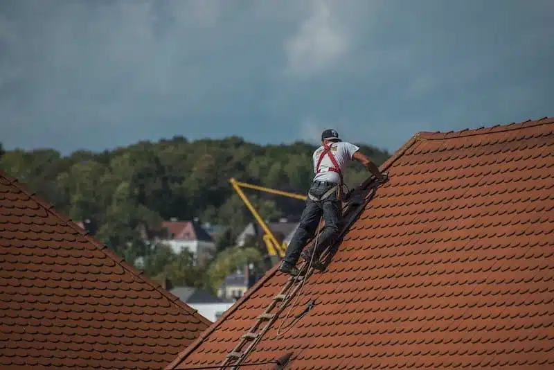 Eine EPDM Folie für Ihr Dach bietet viele Vorteile.